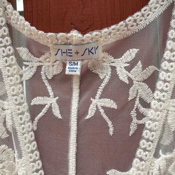 NWOT The She + Sky lace embroidered boho coverup kimono Festival - Picture 3 of 10